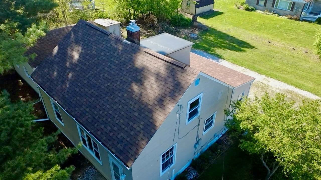 Gallery photos for Lancaster Ohio Home Transformation with New Roof: Image #2