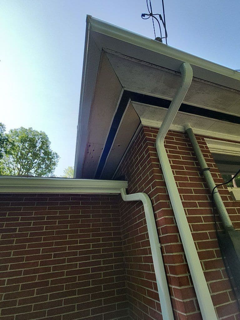 Gallery photos for Lancaster Home Makeover with Vinyl and Trim: Image #3